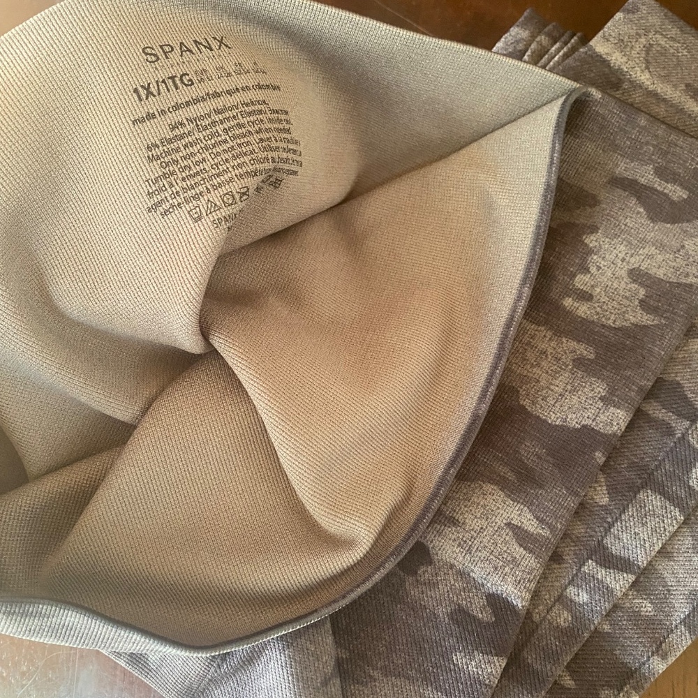 Spanx - Picture 2 of 2